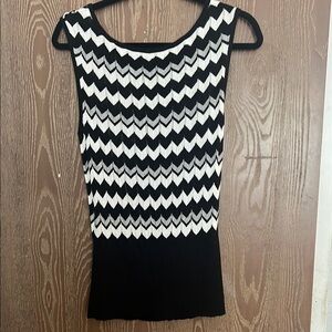 White House Black Market Fitted Graphic Tank Top Black and White